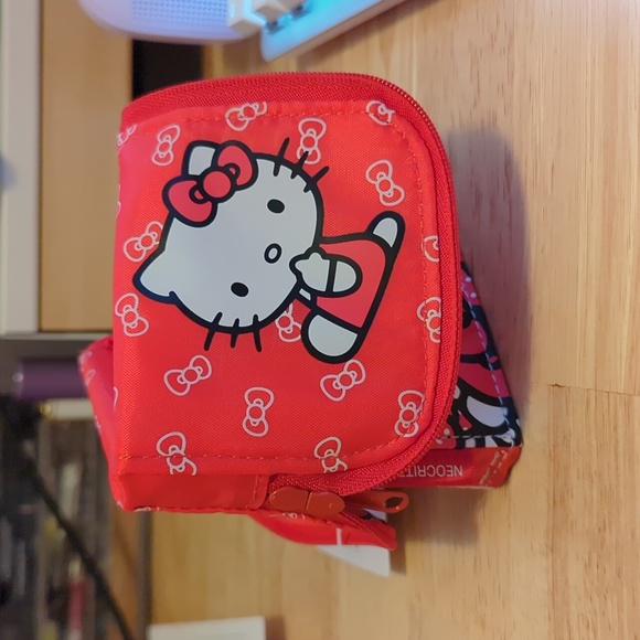 Hello kitty pen/pencil case NWT - Picture 4 of 4